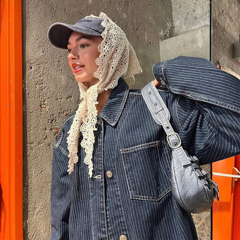 Vintage Fashion Look - Gehaakte kanten driehoekige sjaal Vintage uitgeholde
