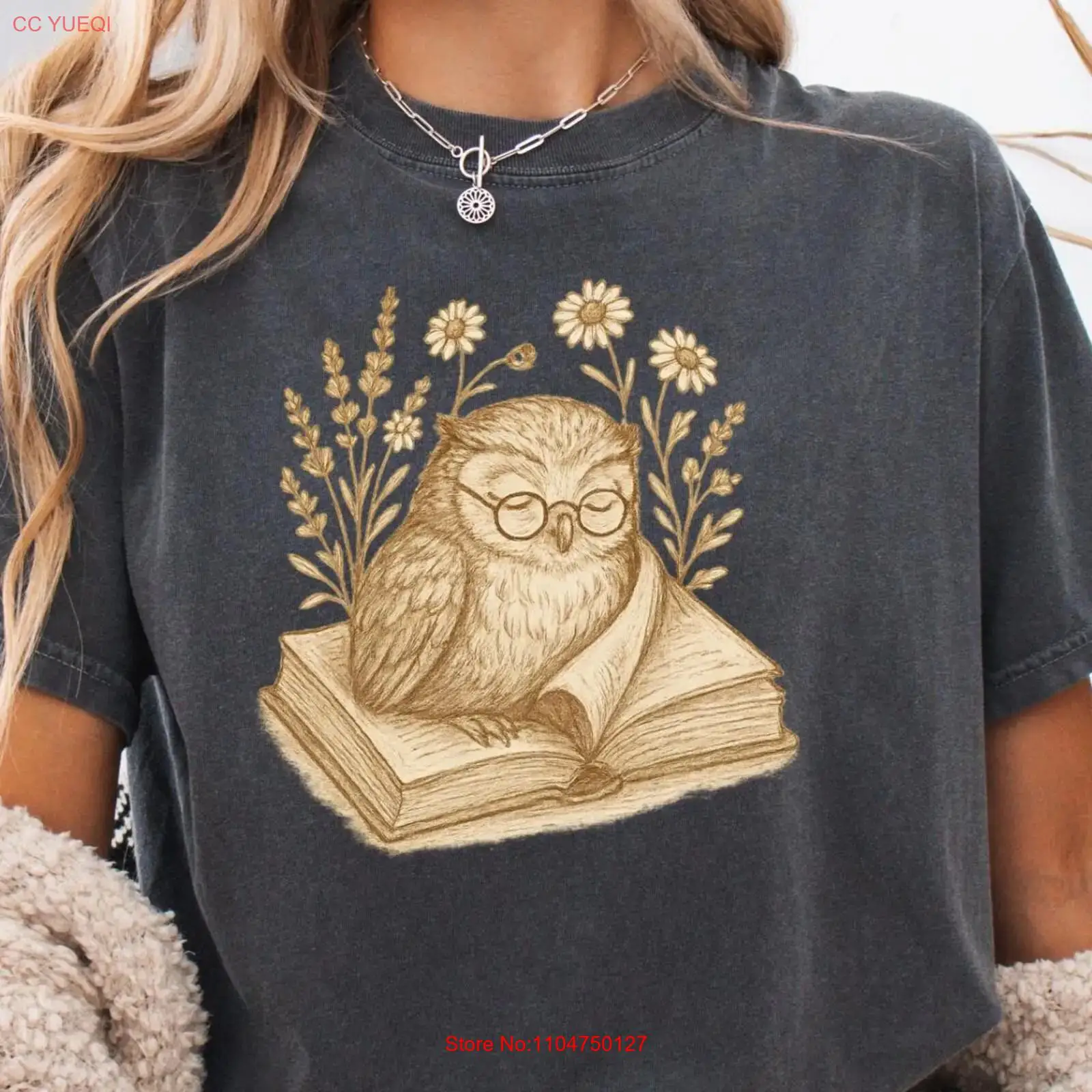 Vintage Fashion Books - Boekenliefhebber T-shirt Bibliothecaris Uil Boekenwurm Idee