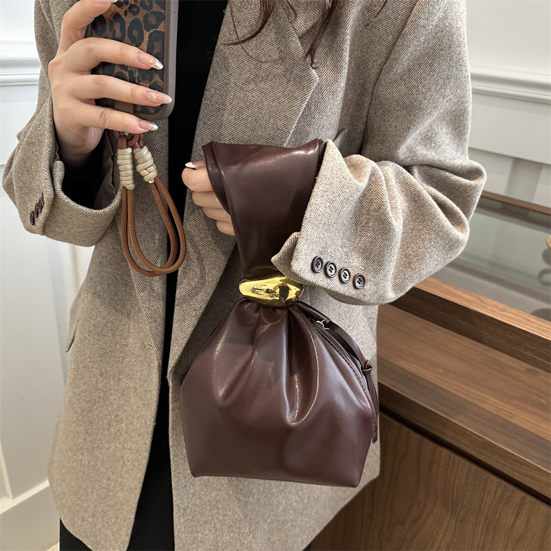 Nieuwe dameshandtas Frans vint - French Vintage Fashion recensie en prijs