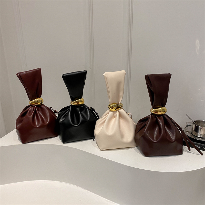 Nieuwe dameshandtas Frans vint - French Vintage Fashion recensie en prijs