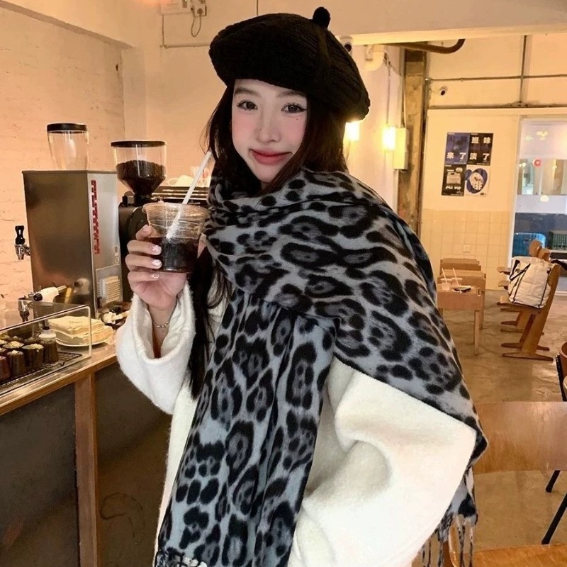 2025 Nieuwe Retro Zijden Luipa - Vintage Fashion Wear recensie en prijs